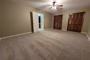 320 N Charles St, Lewisville, TX 75057 - Photo 8