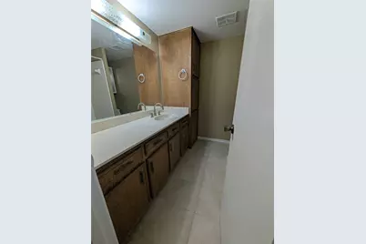 320 N Charles Street, Lewisville, TX 75057 - Photo 10