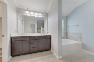 5836 Sunny Meadow Ln, Grand Prairie, TX 75052 - Photo 18