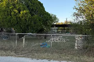 802 W Elm St, Dublin, TX 76446 - Photo 1