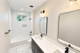 1005 Mt Auburn Ave, Dallas, TX 75223 - Photo 18