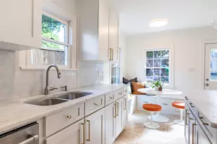 1134 N Edgefield Ave, Dallas, TX 75208 - Photo 10