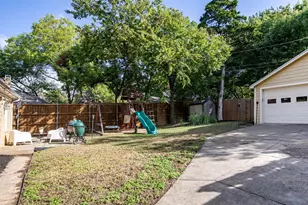 1134 N Edgefield Ave, Dallas, TX 75208 - Photo 18