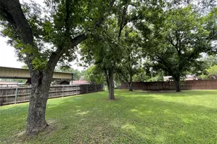 204 E 6th St, Tolar, TX 76476 - Photo 6