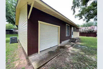 204 E 6th Street, Tolar, TX 76476 - Photo 8