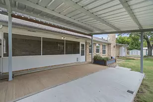 200 Lansford Dr, Benbrook, TX 76126 - Photo 32