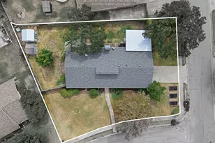 200 Lansford Dr, Benbrook, TX 76126 - Photo 6