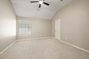 5272 W Cove Way, Grand Prairie, TX 75052 - Photo 30