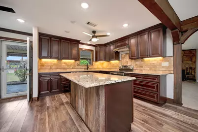2561 Co Road 248, Valley View, TX 76272 - Photo 20
