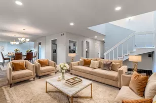 9326 Emberglow Ln, Dallas, TX 75243 - Photo 2