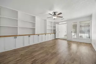18 Legend Rd, Benbrook, TX 76132 - Photo 6