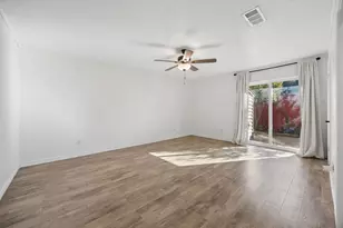 18 Legend Rd, Benbrook, TX 76132 - Photo 14