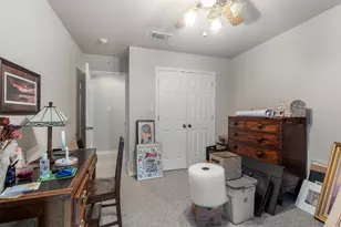 305 Ross Ave, Denison, TX 75020 - Photo 18