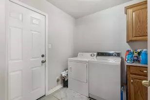 305 Ross Ave, Denison, TX 75020 - Photo 12