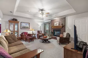305 Ross Ave, Denison, TX 75020 - Photo 6
