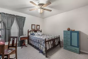 305 Ross Ave, Denison, TX 75020 - Photo 20