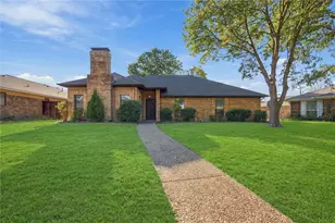 702 Mt Vernon Dr, Richardson, TX 75081 - Photo 1