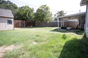 2121 San Jose, Fort Worth, TX 76112 - Photo 24
