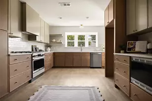 6026 Black Berry, Dallas, TX 75248 - Photo 14