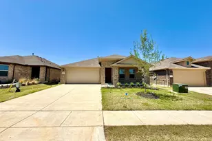 521 W Bronze Circle, Springtown, TX 76082 - Photo 2