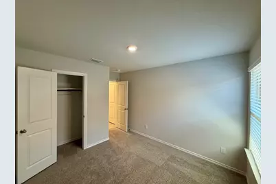 521 W Bronze Circle, Springtown, TX 76082 - Photo 8
