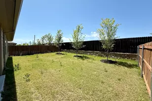 521 W Bronze Circle, Springtown, TX 76082 - Photo 24