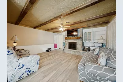 400 Rosedale Drive, Gainesville, TX 76240 - Photo 6