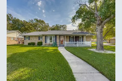 400 Rosedale Drive, Gainesville, TX 76240 - Photo 1