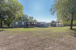 138 S Campbell St, Alba, TX 75410 - Photo 22