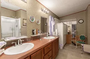 138 S Campbell St, Alba, TX 75410 - Photo 16