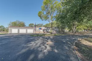 138 S Campbell St, Alba, TX 75410 - Photo 2