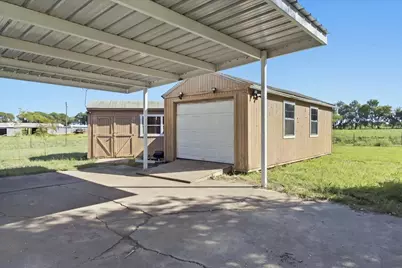 421 S Oak Street, Ector, TX 75439 - Photo 4