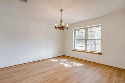504 Regina Court, Euless, TX 76039 - Photo 8