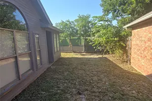 919 Gaynor Ave, Duncanville, TX 75137 - Photo 10