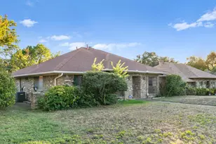 5818 Winding Woods Trail, Dallas, TX 75227 - Photo 6