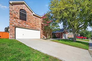1825 Bachman Ct, Plano, TX 75075 - Photo 2