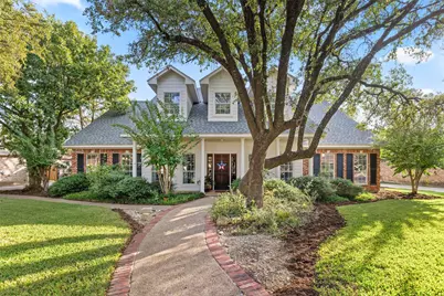 1605 Oak Hollow Drive, Woodway, TX 76712 - Photo 2