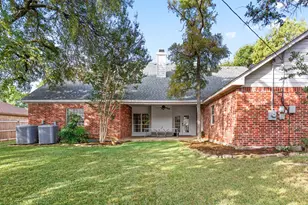 1605 Oak Hollow Dr, Woodway, TX 76712 - Photo 38
