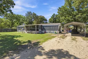 365 Beaver Ln, Waco, TX 76705 - Photo 2