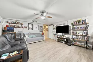 365 Beaver Ln, Waco, TX 76705 - Photo 4