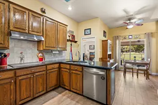9004 Woodlawn Dr, Granbury, TX 76049 - Photo 16