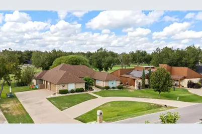 9004 Woodlawn Drive, Granbury, TX 76049 - Photo 2