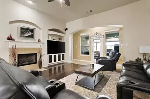 8121 Rock Elm Rd, Fort Worth, TX 76131 - Photo 10