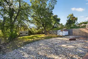 9112 Clearwater Dr, Dallas, TX 75243 - Photo 32