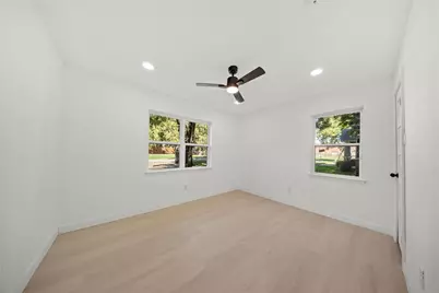 110 Hackberry Street, Lancaster, TX 75146 - Photo 12
