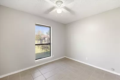409 Walker Street, Glen Rose, TX 76043 - Photo 18