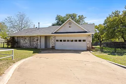 409 Walker Street, Glen Rose, TX 76043 - Photo 2