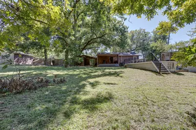 105 Barrows Lane, DeSoto, TX 75115 - Photo 38