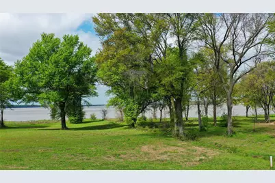 1520 Shoreline Drive, Mabank, TX 75143 - Photo 2