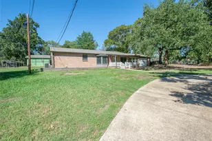 210 Lake Front Dr, Mabank, TX 75156 - Photo 34